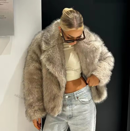 Buy Women's Clothing Online | Buy Trending Dresses for Women