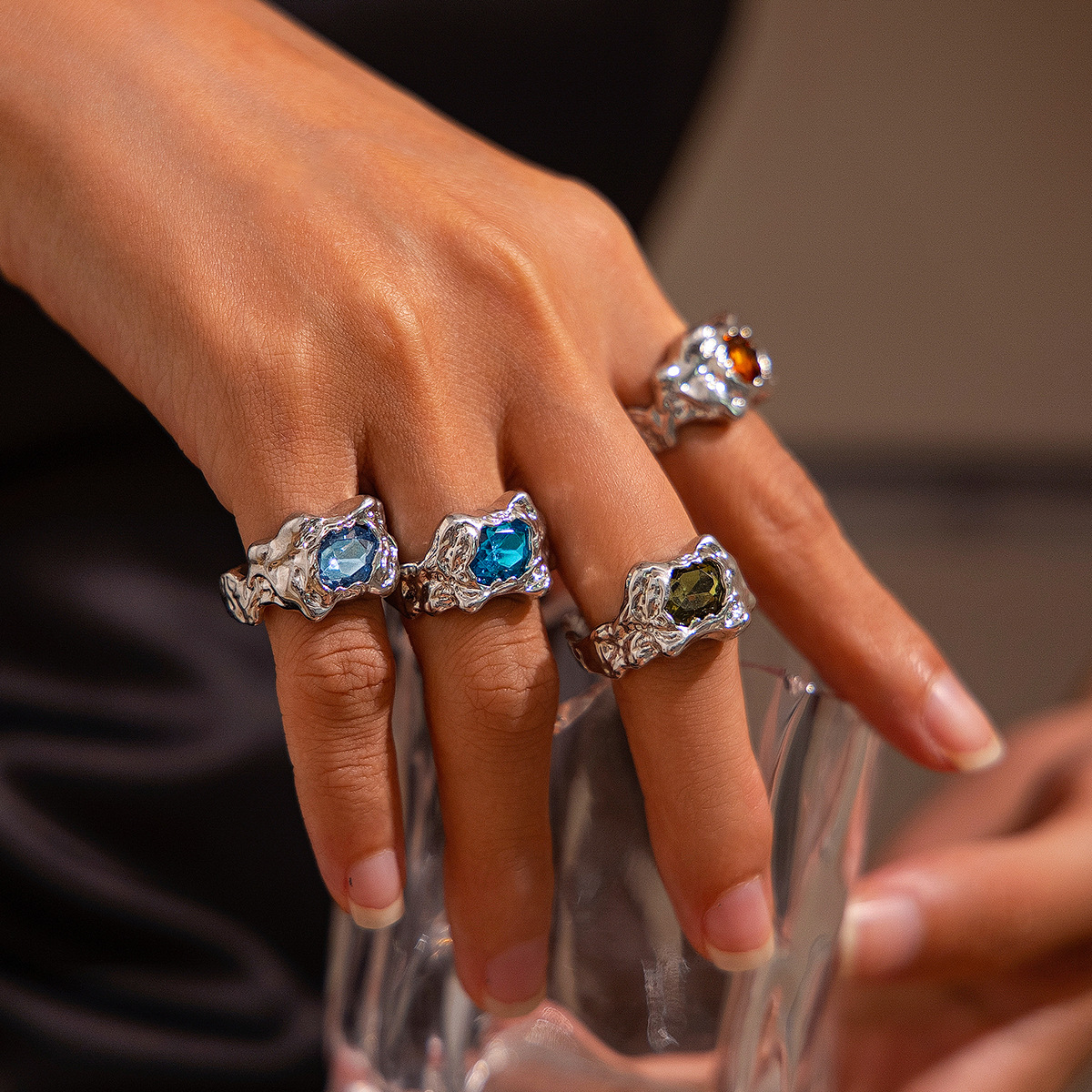 Vintage Inlaid Gemstone Pleated Ring Geometry