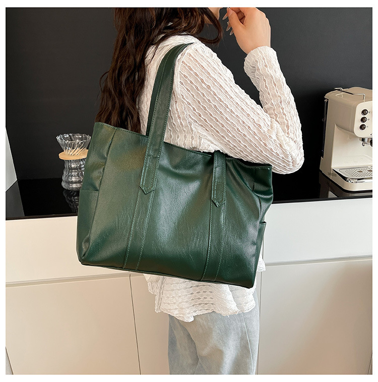 Shoulder Handbag Crossbody Bag With Mirror Large Capacity Storage 49 ffa3824d a513 4c1b be52 4eeff3c97c35