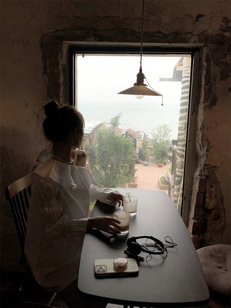 Buy Women's Clothing Online | Buy Trending Dresses for Women