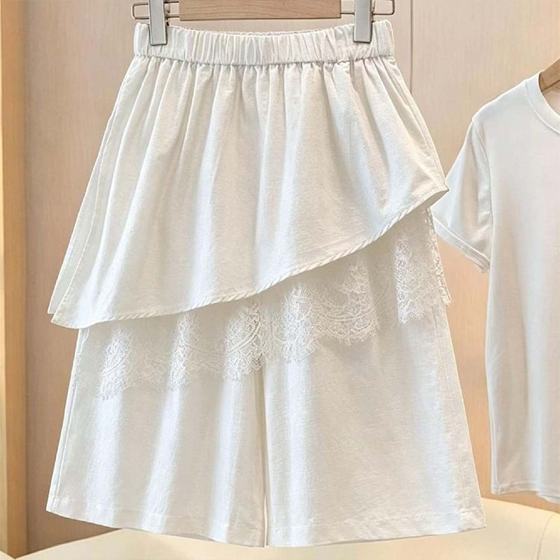 Lace-Panelled Ruffle-Skirt Casual Womens Wide-Leg Shorts